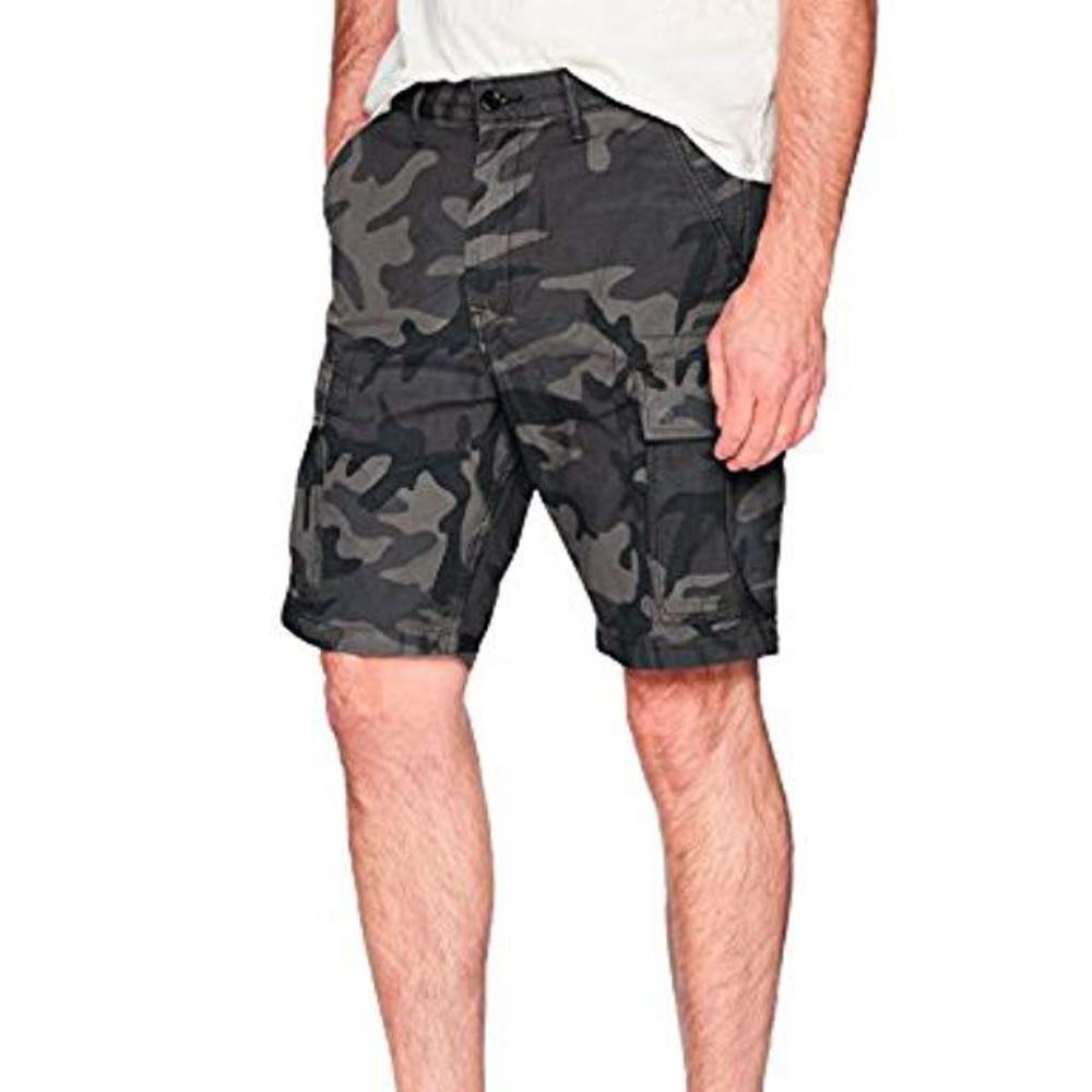 Levi’s black camo cargo shorts